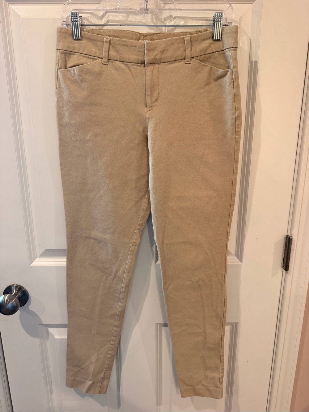 Old Navy Tan Pixie Cropped Pants Size 6